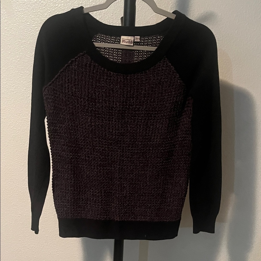 Mudd Women's Dark Gray and Black Crew Neck Sweater